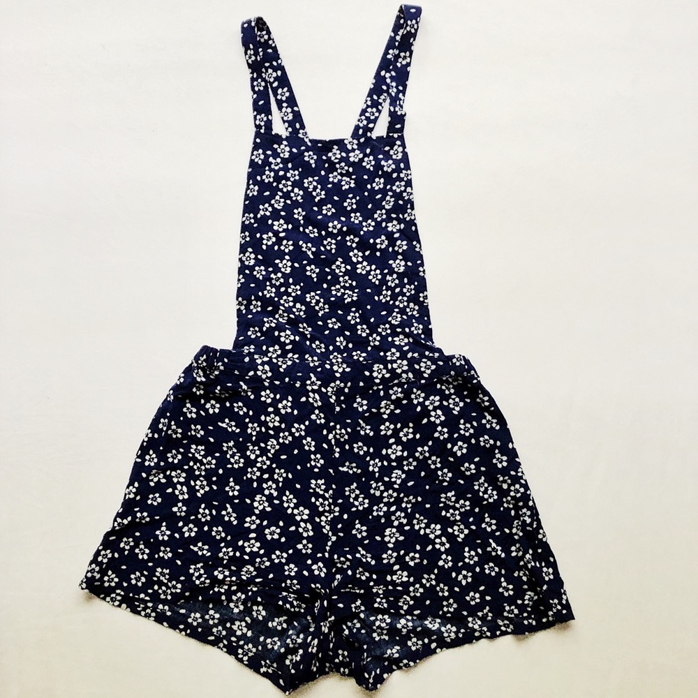 Lightweight romper